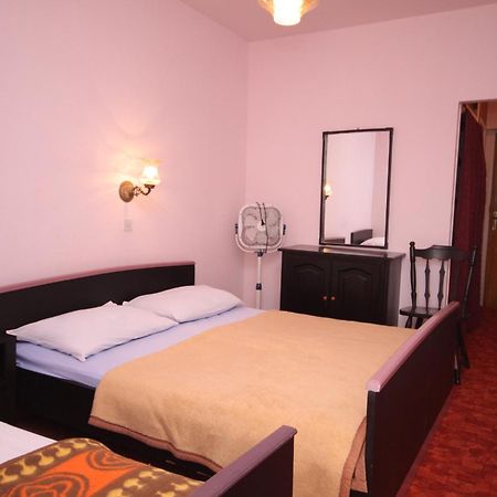 Apartments And Rooms By The Sea Sucuraj, Hvar - 4029 Номер фото
