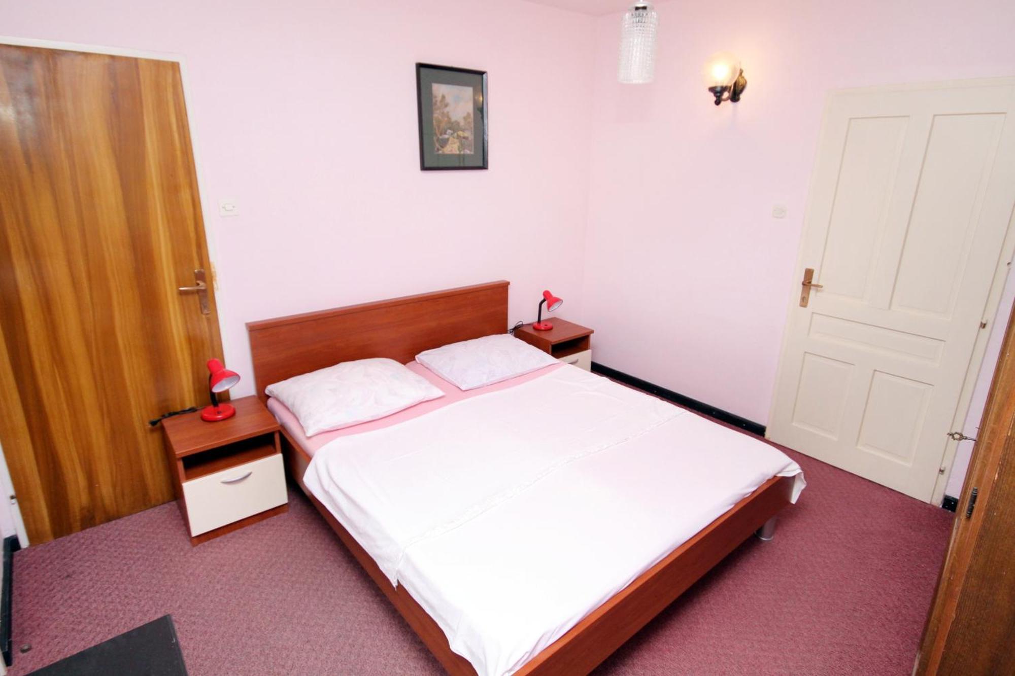 Apartments And Rooms By The Sea Sucuraj, Hvar - 4029 Номер фото